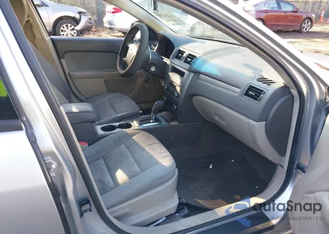 2012 Ford Fusion S из США, поврежденный, VIN 3FAHP0GA8CR419205